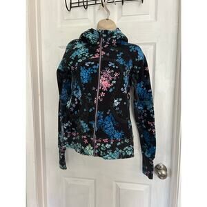 LuluLemon Run Bandit Petal Pop Jacket  Size 6